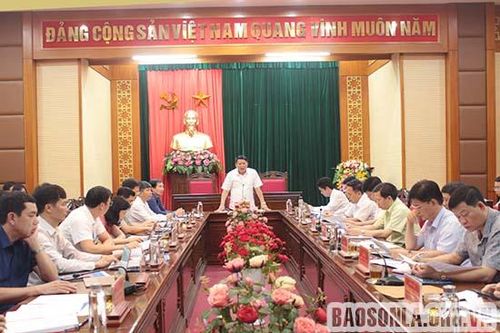 Đồng chí Phó Bí thư Thường trực tỉnh ủy làm việc tại huyện Quỳnh Nhai