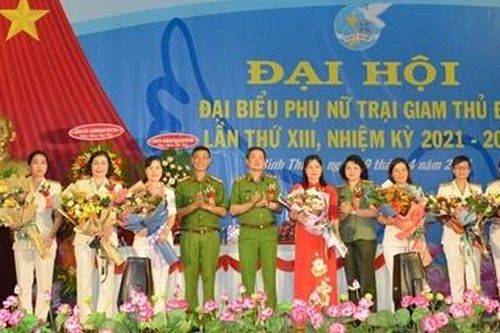 Hội Phụ nữ Trại giam Thủ Đức có nhiều đóng góp vào công tác giáo dục, cải tạo phạm nhân