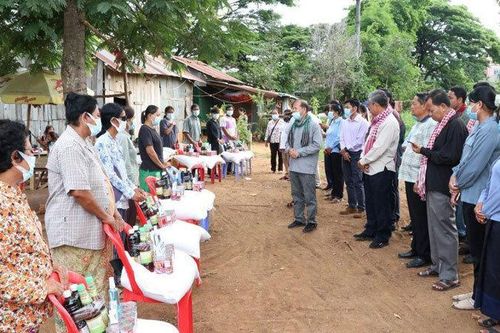 Campuchia hỗ trợ tiền mặt cho người dân bị COVID-19 ảnh hưởng