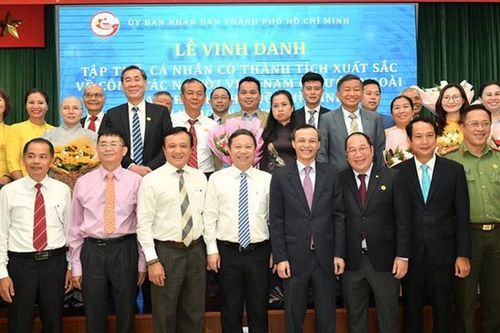 TP.HCM vinh danh 17 tập thể, 33 cá nhân kiều bào có thành tích xuất sắc