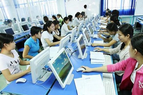 Cố tình 'mũ ni che tai' để vu cáo Việt Nam