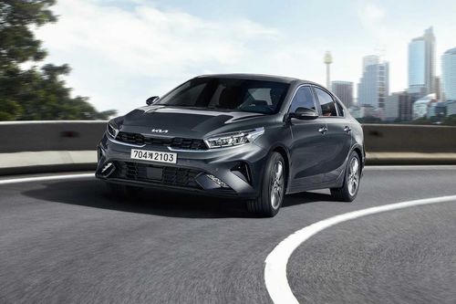 Kia Cerato 2021 trình làng: Thiết kế mới mẻ và thẻ thao hơn