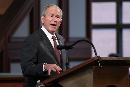 Cựu Tổng thống Bush: Đảng Cộng hòa biệt lập và bài ngoại