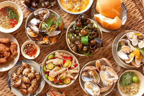 Những hàng hải sản ngon cho buổi tụ tập đêm ở TP.HCM