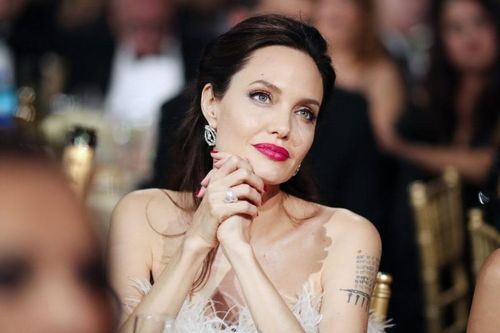 Lý do Angelina Jolie ngừng làm đạo diễn
