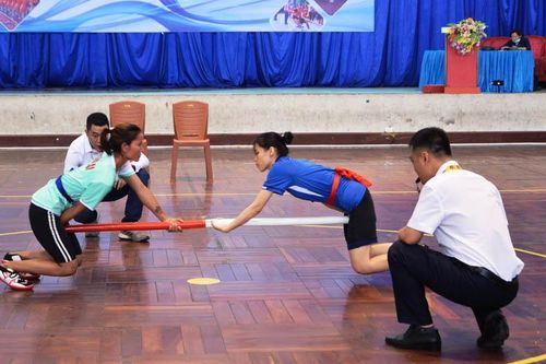 Khai mạc giải vô địch đẩy gậy và kéo co toàn quốc