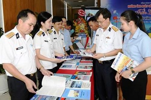 Triển lãm sách 'Tân cảng Sài Gòn với văn hóa đọc, học tập chủ động'