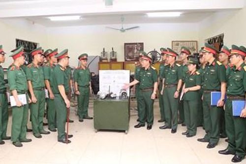 Thi đua lập công, tô hồng truyền thống