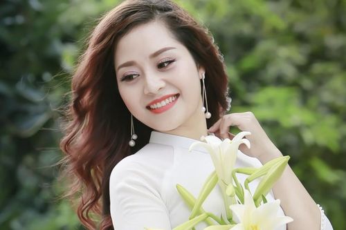 Hoa loa kèn - khúc giao mùa từ Xuân sang Hạ