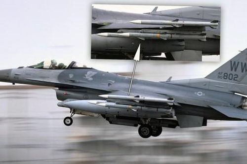 Nhận diện điểm đặc biệt của 4 tiêm kích F-16 Mỹ vừa phái đến Biển Đông