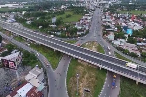 'Gập ghềnh' đầu tư công