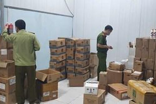 Hưng Yên: Tạm giữ trên 7.000 sản phẩm hàng hóa có dấu hiệu nhập lậu