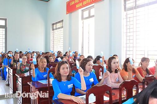 56/170 xã, phường, thị trấn hoàn thành đại hội phụ nữ cấp cơ sở