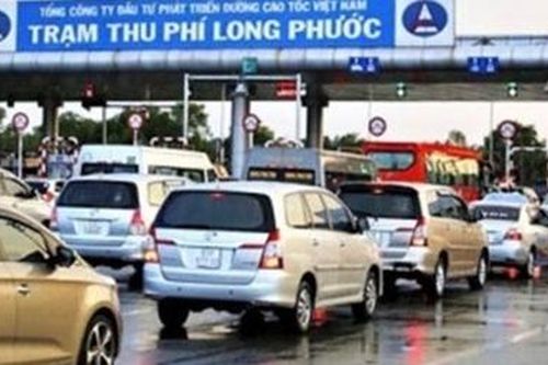 Phải xả trạm thu phí khi ùn tắc kéo dài dịp nghỉ lễ 30/4