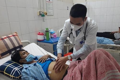 Lạm dụng rượu bia, coi chừng xơ gan hỏi thăm