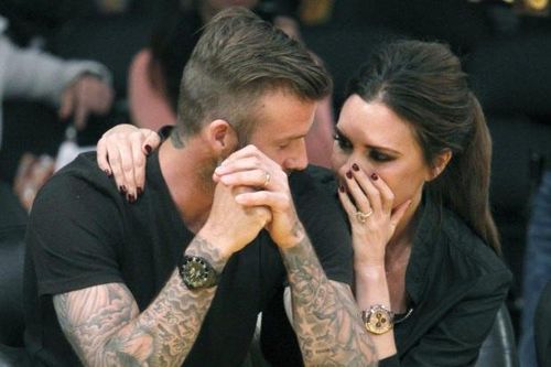 Khối tài sản nhóm Spice Girls - Victoria Beckham giàu gấp 75 lần Mel B