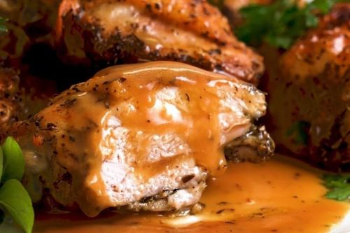 Làm nước sốt thịt chuẩn vị KFC chỉ trong 5 phút