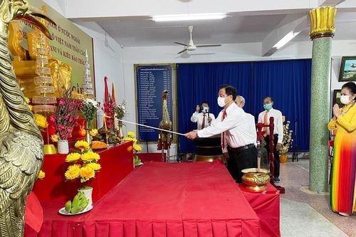 Kiều bào ở Udon Thani tổ chức Lễ Giỗ tổ Hùng Vương