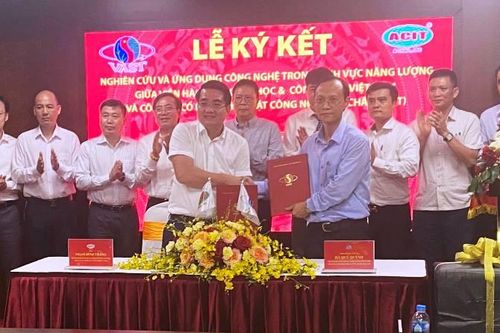 Ký hợp tác nghiên cứu và ứng dụng công nghệ trong lĩnh vực năng lượng