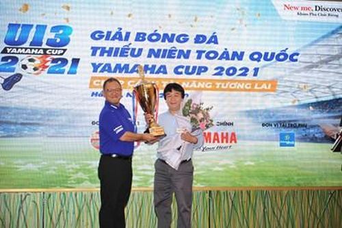 Thầy Park bất ngờ xuất hiện tại lễ công bố nhà tài trợ Giải bóng đá U.13 Yamaha Cup 2021