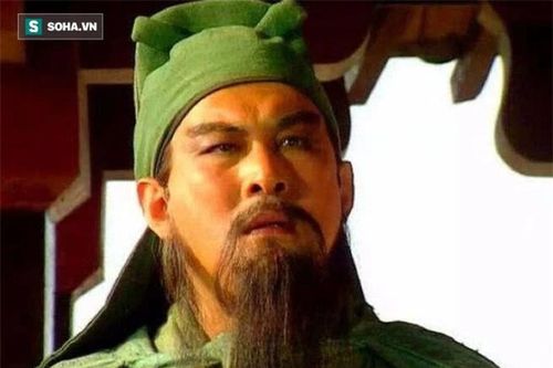 Vì sao Mã Siêu không ra tay cứu giúp Quan Vũ lúc chạy về Mạch Thành?