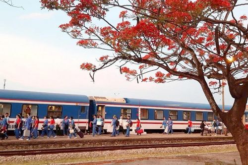 Thí sinh đi thi, đi nhập học được giảm 10% giá vé tàu hỏa