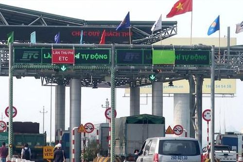 Thu phí tự động không dừng: Hơn 1 triệu ô tô dán thẻ, đang điều chỉnh lỗi