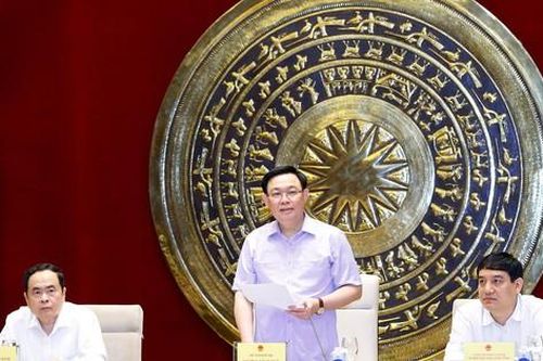 Đề xuất sớm có luật về nhà giáo