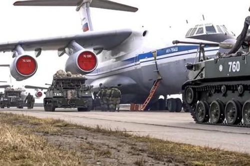 Nga bất ngờ rút quân khỏi khu vực giáp biên giới Ukraine