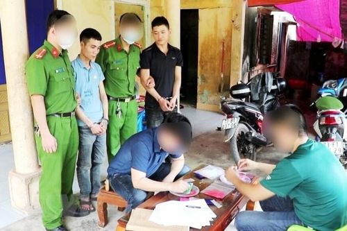 Quảng Bình: Bắt giữ hai đối tượng mua bán, tàng trữ trái phép ma túy