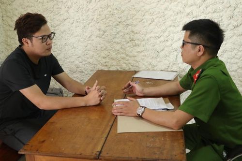 Triệt phá đường dây lừa đảo, triệu tập 100 đối tượng, thu hàng tỷ đồng