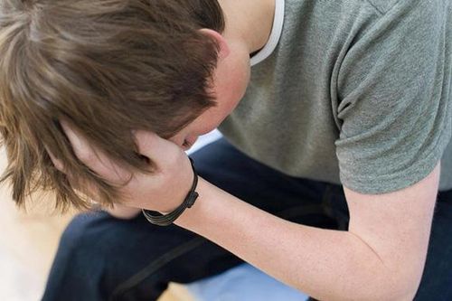Dấu hiệu nhận biết suy giãn tĩnh mạch thừng tinh gây vô sinh ở nam giới