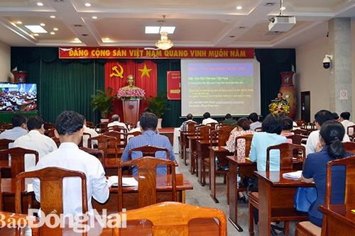 Bồi dưỡng nghiệp vụ báo cáo viên năm 2021