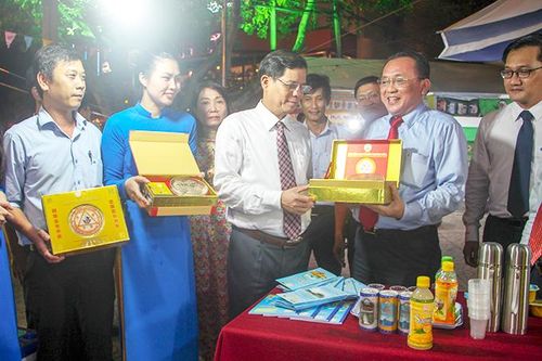 Khai mạc phiên chợ đặc sản vùng miền Khánh Hòa năm 2021