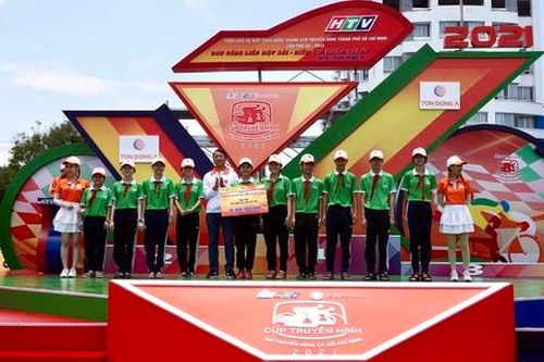 Loic Desriac bảo vệ thành công áo vàng sau 15 chặng
