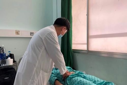 Hy hữu chuyện xương cá chui khỏi ruột, lọt ra ổ bụng