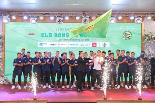 Ra mắt Câu lạc bộ bóng đá Hòa Bình