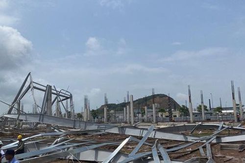 Quảng Ninh: Công bố nguyên nhân ban đầu vụ sập nhà xưởng 15.000m2 khiến nhiều người nhập viện