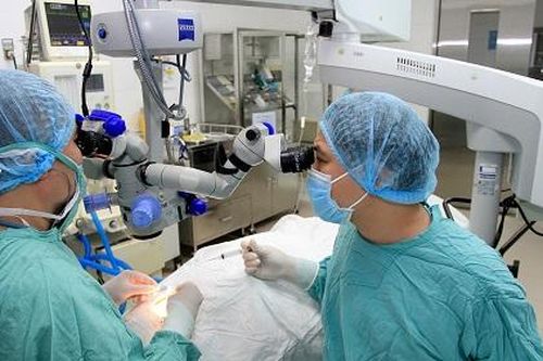 1 người hiến giác mạc đem lại ánh sáng cho 2 người