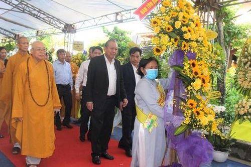Đoàn Chính phủ viếng Trưởng lão Hòa thượng Thích Thiện Duyên