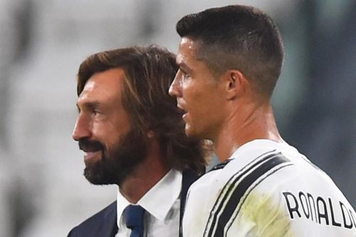 Pirlo cân nhắc bỏ Ronaldo khỏi hàng rào chống đá phạt