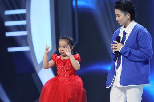 Bé gái 5 tuổi tính nhẩm nhanh khiến Trấn Thành nể phục