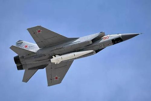 Nga điều MiG-31 chặn máy bay Mỹ lần thứ ba trong 2 tuần