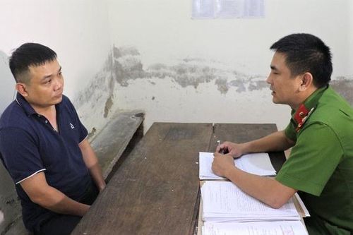 Giả danh công an để mượn tiền và xe SH