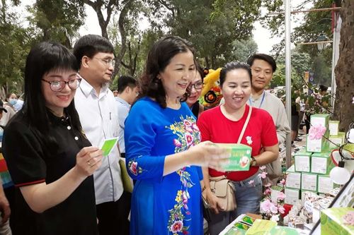 Tuần hàng Việt TP Hà Nội 2021 lần thứ 2, thu hút 15 tỉnh thành phố tham gia