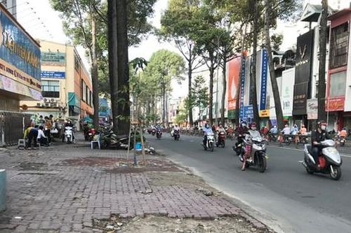 Cấp thiết tu bổ vỉa hè