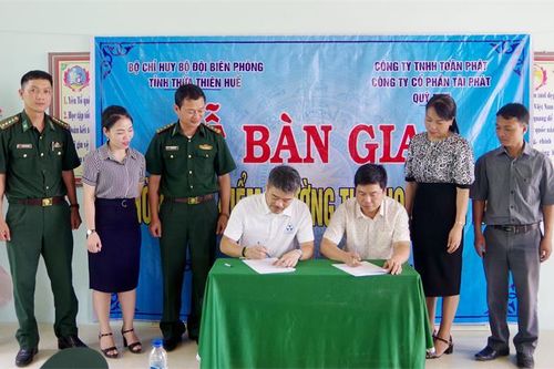 Thừa Thiên Huế: Khánh thành, bàn giao công trình phòng học và nhà Đại đoàn kết