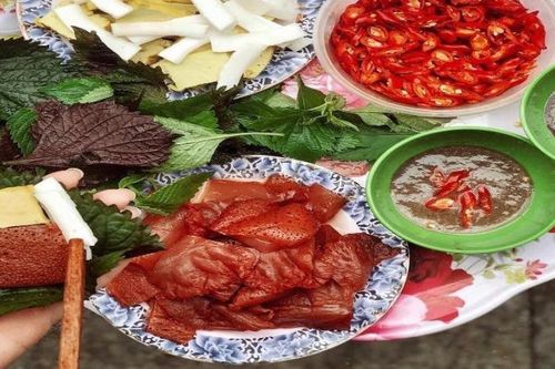 Nụ hôn của biển 'gánh' cả Hà Nội vào hè