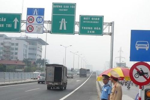 Cấm toàn bộ phương tiện ở đường trên cao Vành đai 3