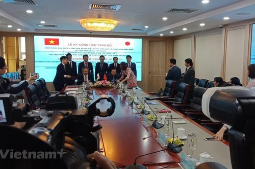 Việt Nam-Nhật Bản ký công hàm về dự án tàu biển và thiết bị quan trắc